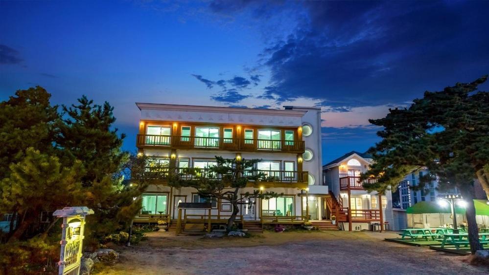 Hotel Anmyeondo Badasori Taean Exterior foto